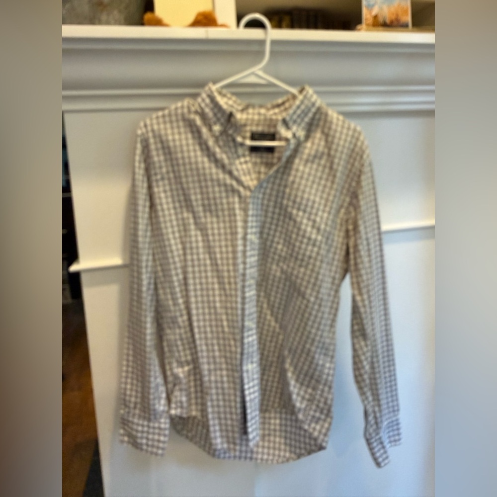 Abercrombie & Fitch Gray Checkered Button Down Shirt